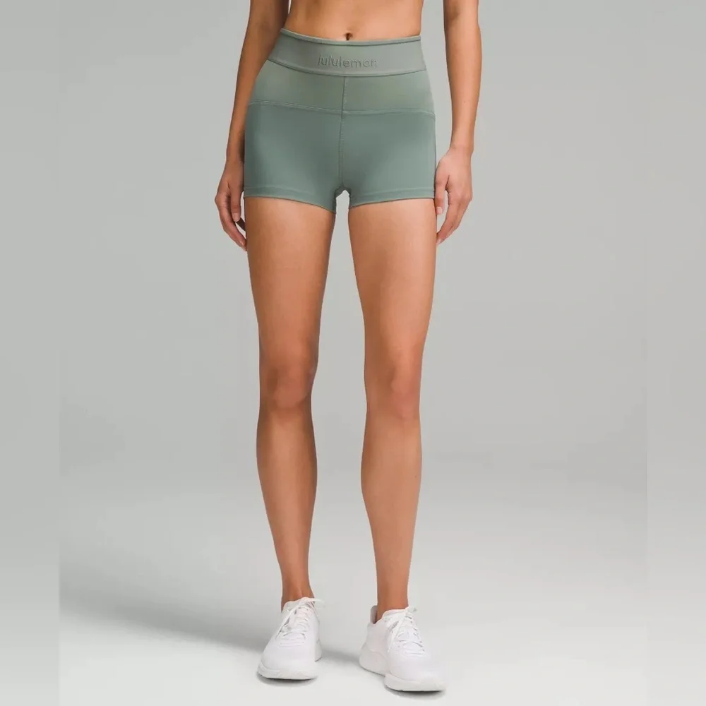 NWT Lululemon License to Train High-Rise Short 2
